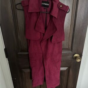 Express Women's Sleeveless vest